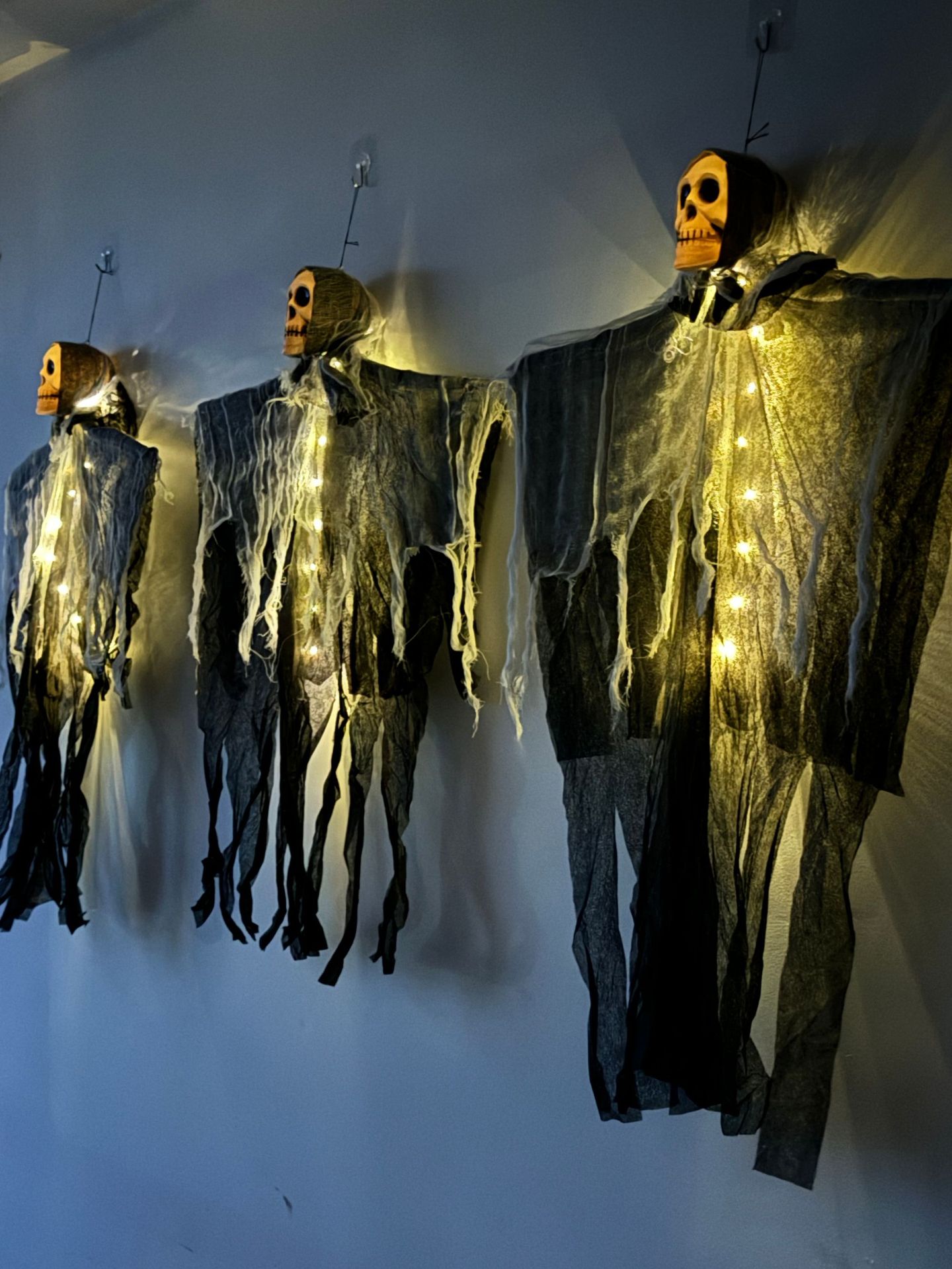 Halloween Grim Reaper Skeleton - مراجعة Outdoor Lighting Chandelier وسعره